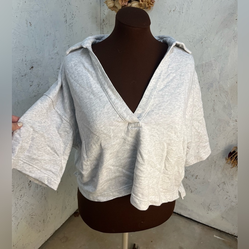 2024 Aerie Oversized Collared Short Sleeve Grey Sweatshirt size Medium